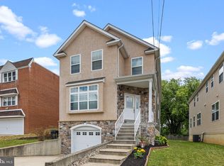9243 Old Newtown Rd, Philadelphia, PA 19115