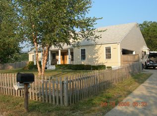 15823 Thompson Rd, Silver Spring, MD 20905