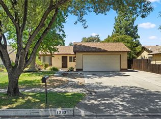 1333 Hunter Dr, Redlands, CA 92374
