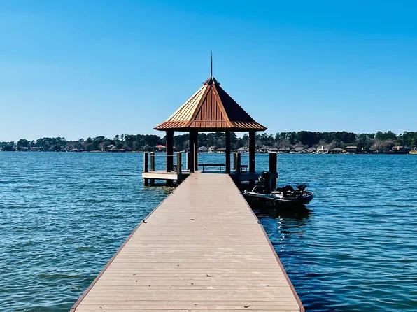 13170 Bunker Hill Dr, Willis, TX 77318