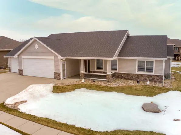 2806 Preakness Ave, Yankton, SD 57078