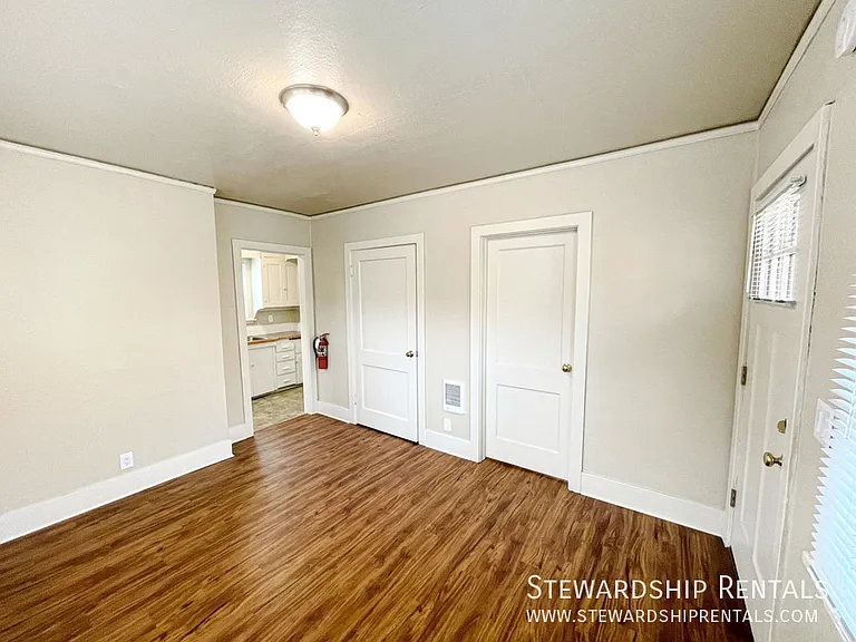 2024 Emerald St #4 — Photo 2