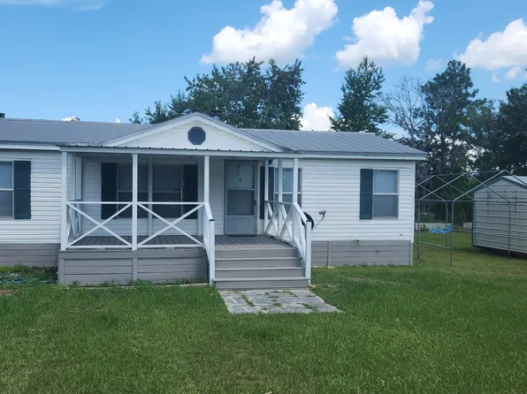 230 Akron St, Interlachen, FL 32148