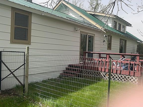 5th image of 109 2nd St E