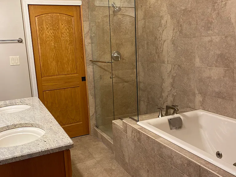 2750 W Warren Blvd #1 — Photo 12