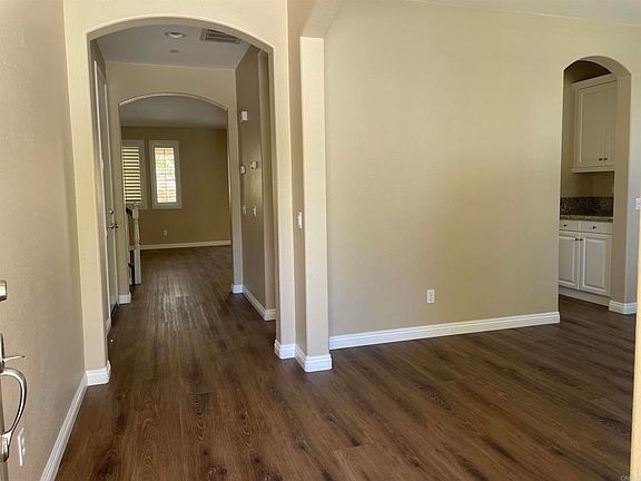 4th image of 3709 Lake Park Rd