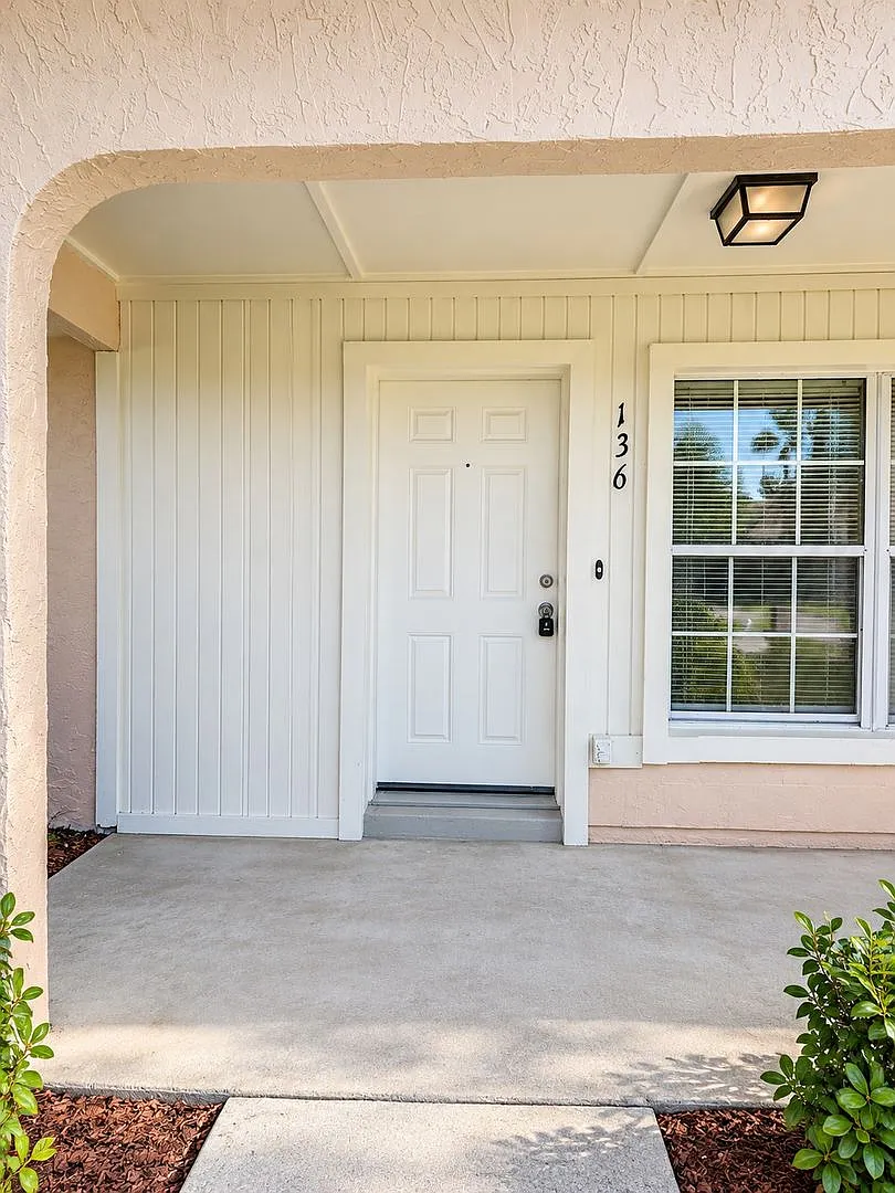 Spacious 3-Bedroom Poinciana Home with Vaulted Ceilings, Open Floor Plan & 2-Car Garage! — Photo 3