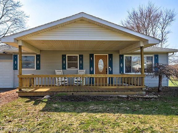 4th image of 5019 Millington Rd