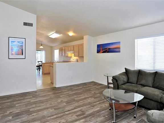 5th image of 6382 S Wheaton Dr