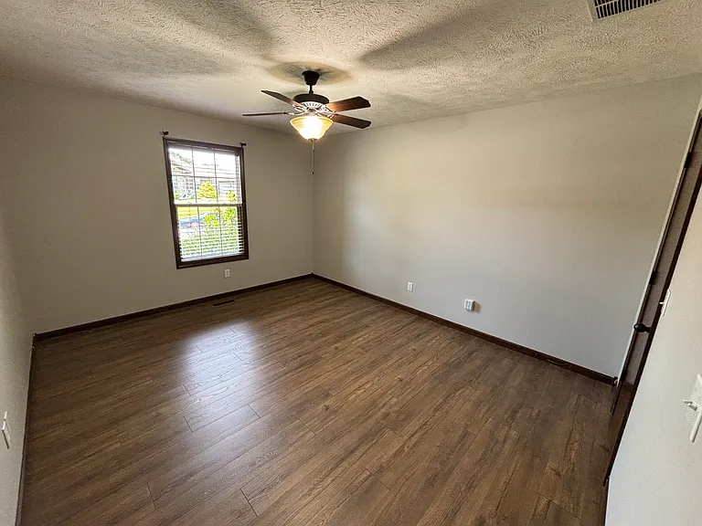 1442 N Opportunity Ave — Photo 14