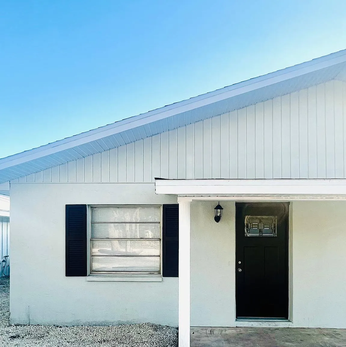 115 Avenida De Bahia — Photo 1