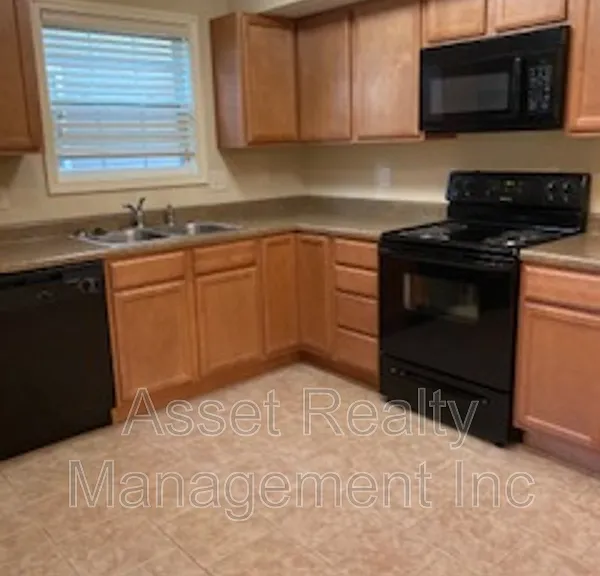4730 Forest Landing Way — Photo 2