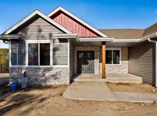 10728 SE Berryton Rd, Berryton, KS 66409