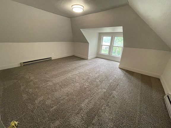 4th image of 117 W Augusta Ave #1A