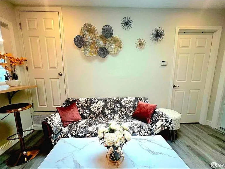 848 Girard St — Photo 3