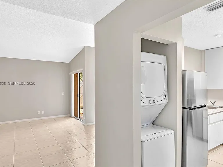 1439 Springside Dr #1439 — Photo 8