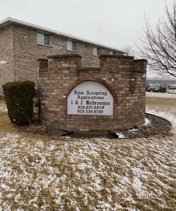 1st image of 1298 Crown Ct