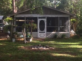 655 Dover Dr, Waverly, GA 31565
