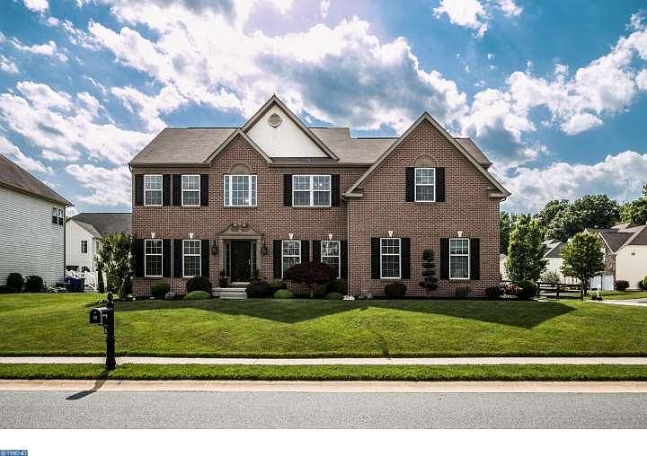 1st image of 33 White Birch Blvd