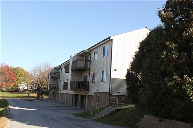 2nd image of 403 Westwinds Dr