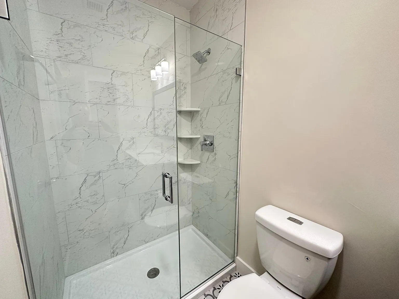 2 bed, 500 sqft, $4,000 — Photo 4