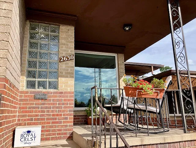 1 bed, 1000 sqft, $2,400 — Photo 3
