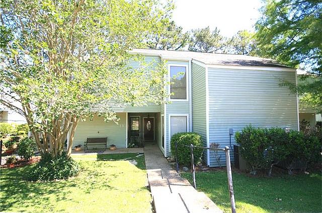 1st image of 14 Jacqueline Ct #14
