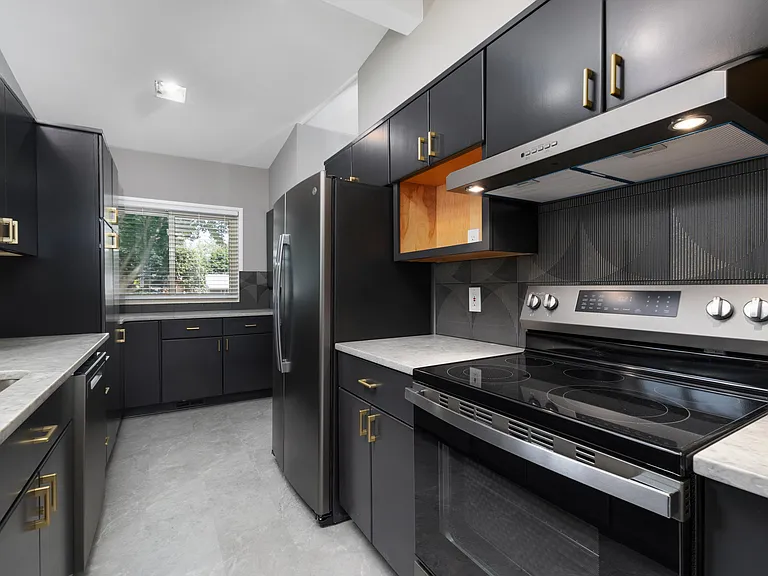 1050 Brooklawn Rd — Photo 4