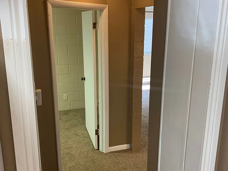 557 N 400 E — Photo 14