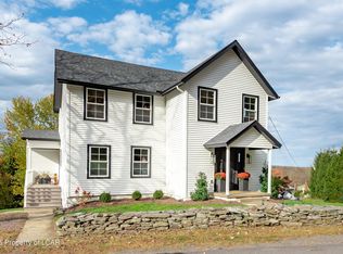 434 Mountain Rd, Shavertown, PA 18708