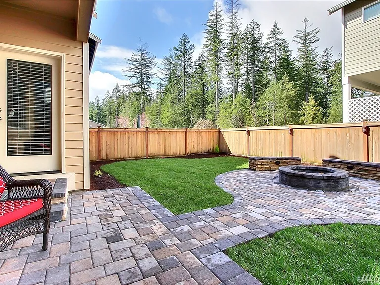 8840 Jayden St NE — Photo 15
