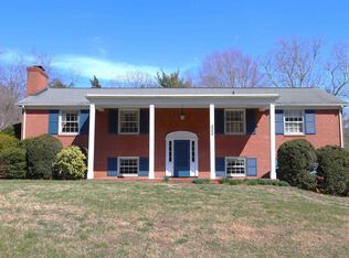 320 Carrsbrook Dr, Charlottesville, VA 22901