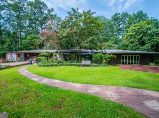 223 N Lakeshore Dr, Carrollton, GA 30117