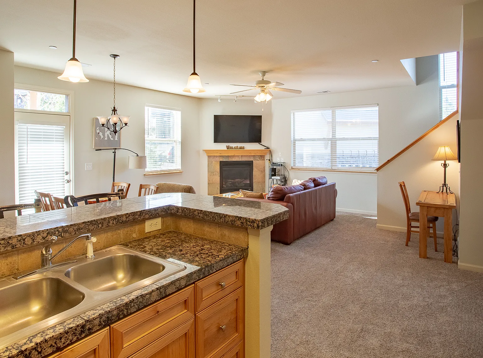 115 Spinner Road — Photo 3