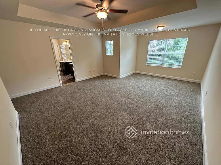 9812 Maywine Cir — Photo 13