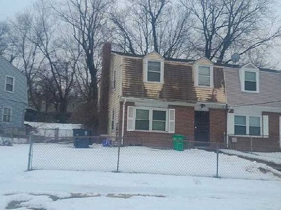 2nd image of 7715 Burnside Rd