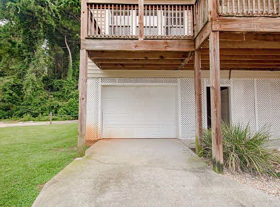 3rd image of 4 Yacht Club Dr APT 142