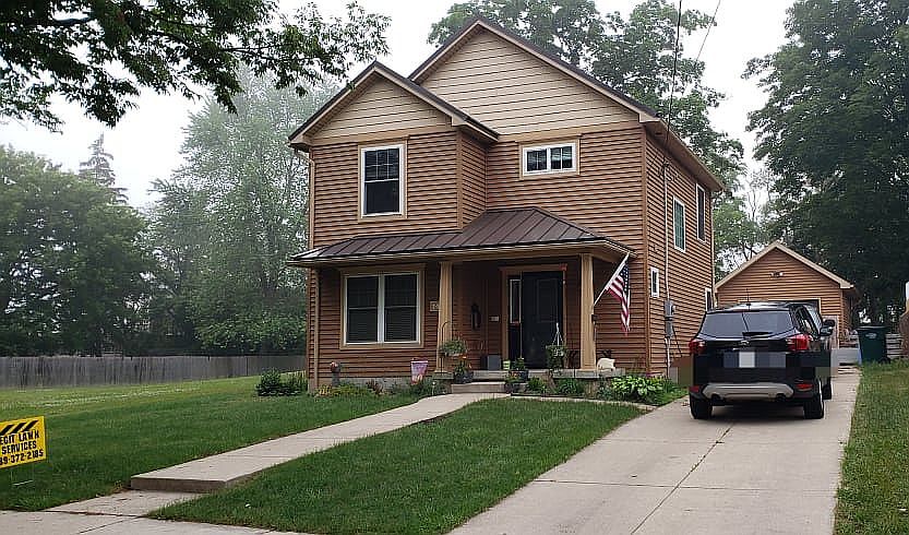 3bed 1.5bath on Comfort St