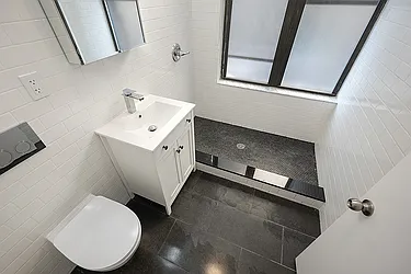 Rented by Rita S Citrin, LREB