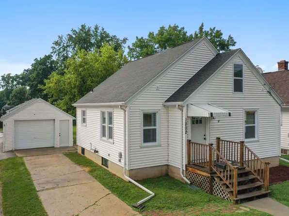 1202 12th Ave, Green Bay, WI 54304
