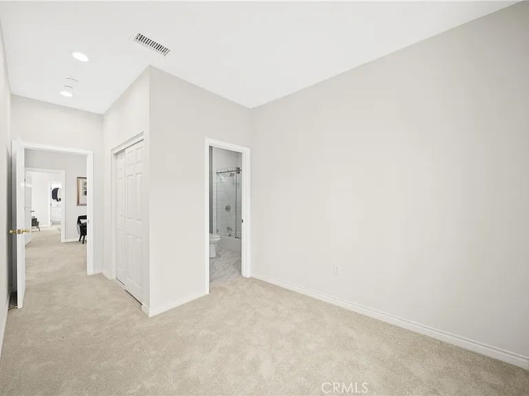 1372 Carmona Ave — Photo 25