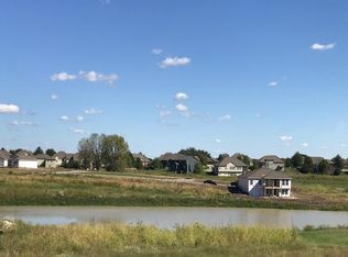2145 Foxtail Dr, Kearney, MO 64060