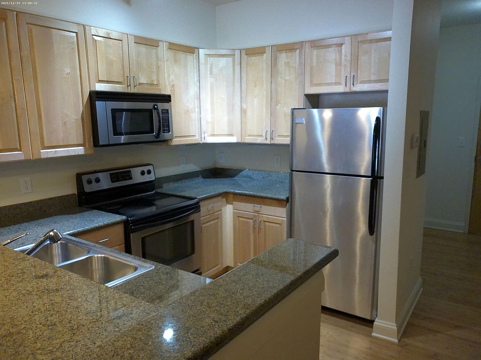1st image of 1333 W Broad St APT 209
