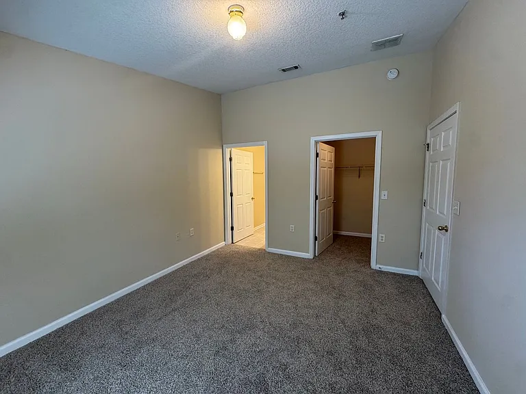 5051 Playpen Dr #16 — Photo 8