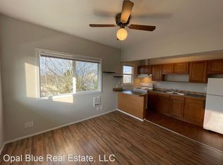 3202 Grand Ave APT 2, Everett, WA 98201