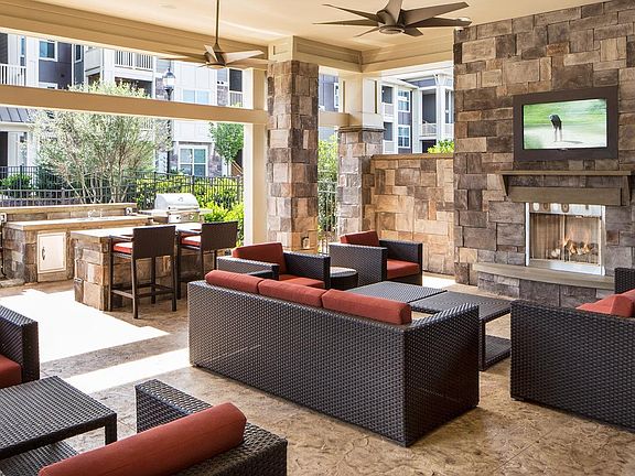 5th image of 108 Steinbeck Way APT 108
