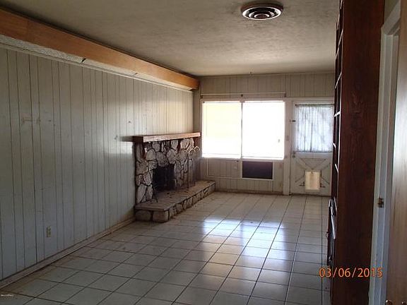 4th image of 904 N Gilbert Ave