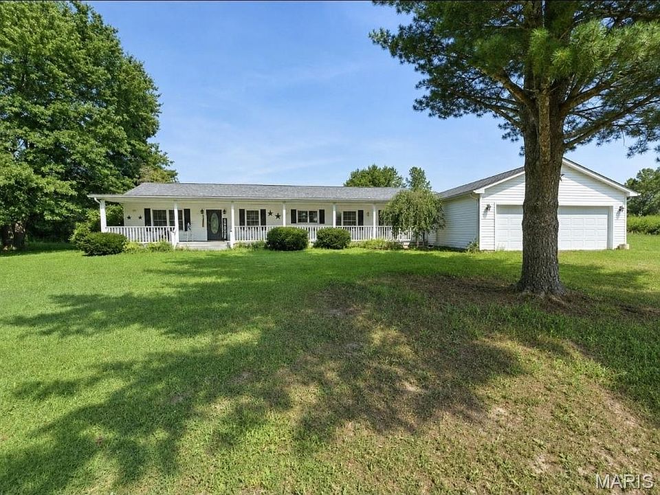2nd image of 5766 Marine Rd