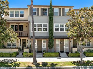 806 E Promenade Unit C, Azusa, CA 91702