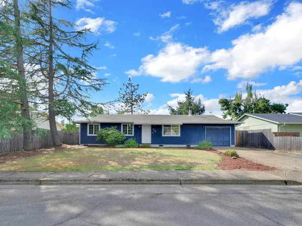 419 S 2nd St, Creswell, OR 97426